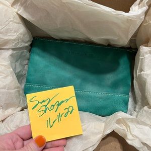 New Portland Leather Good Reef color Fiesta Crossbody